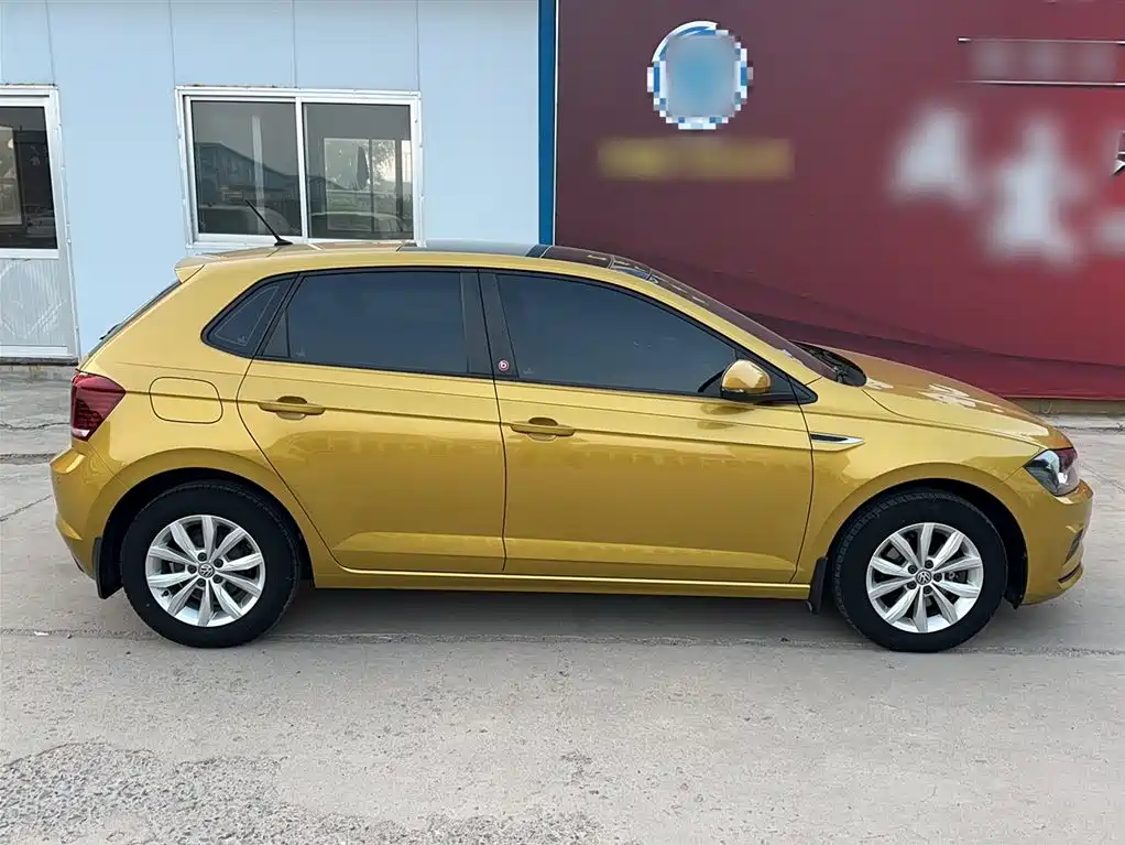 Volkswagen Polo 2019 Plus 1.5L Automatic Colorful Tech Edition фото 7
