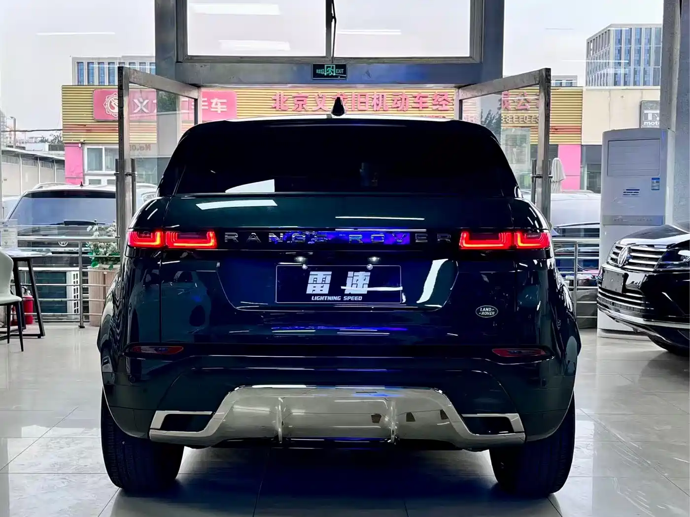 Land Rover Range Rover Evoque 2024 Range Rover Evoque L 249PS Light Master Edition фото 20