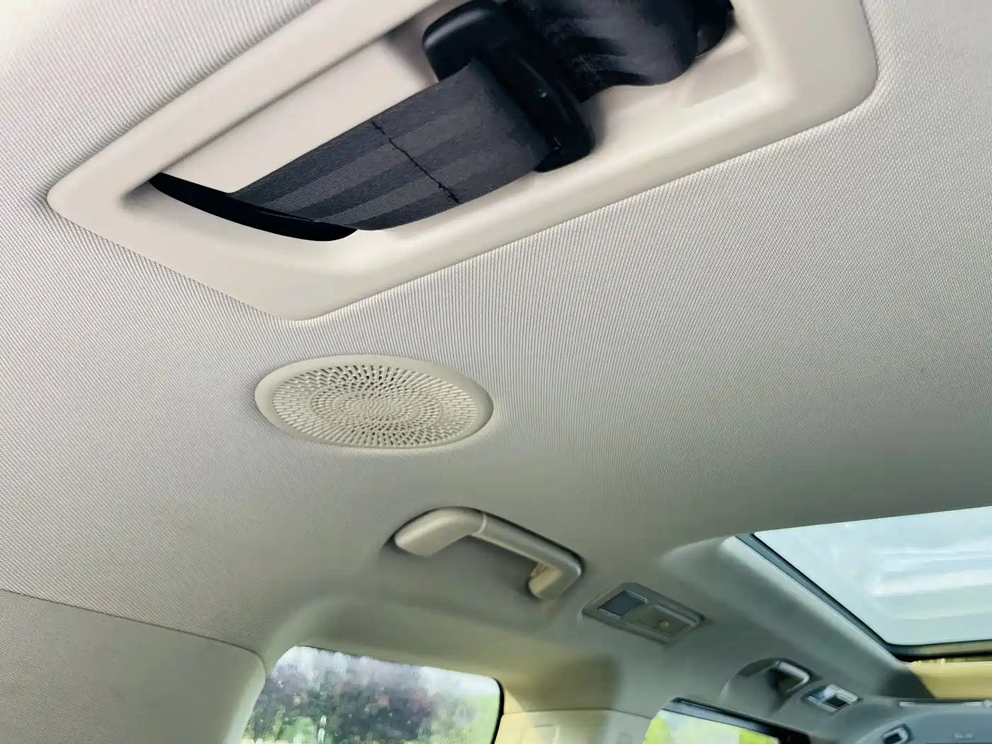 Hongqi HQ9 2023 2.0T Smart Connect Flag Enjoy Edition фото 26