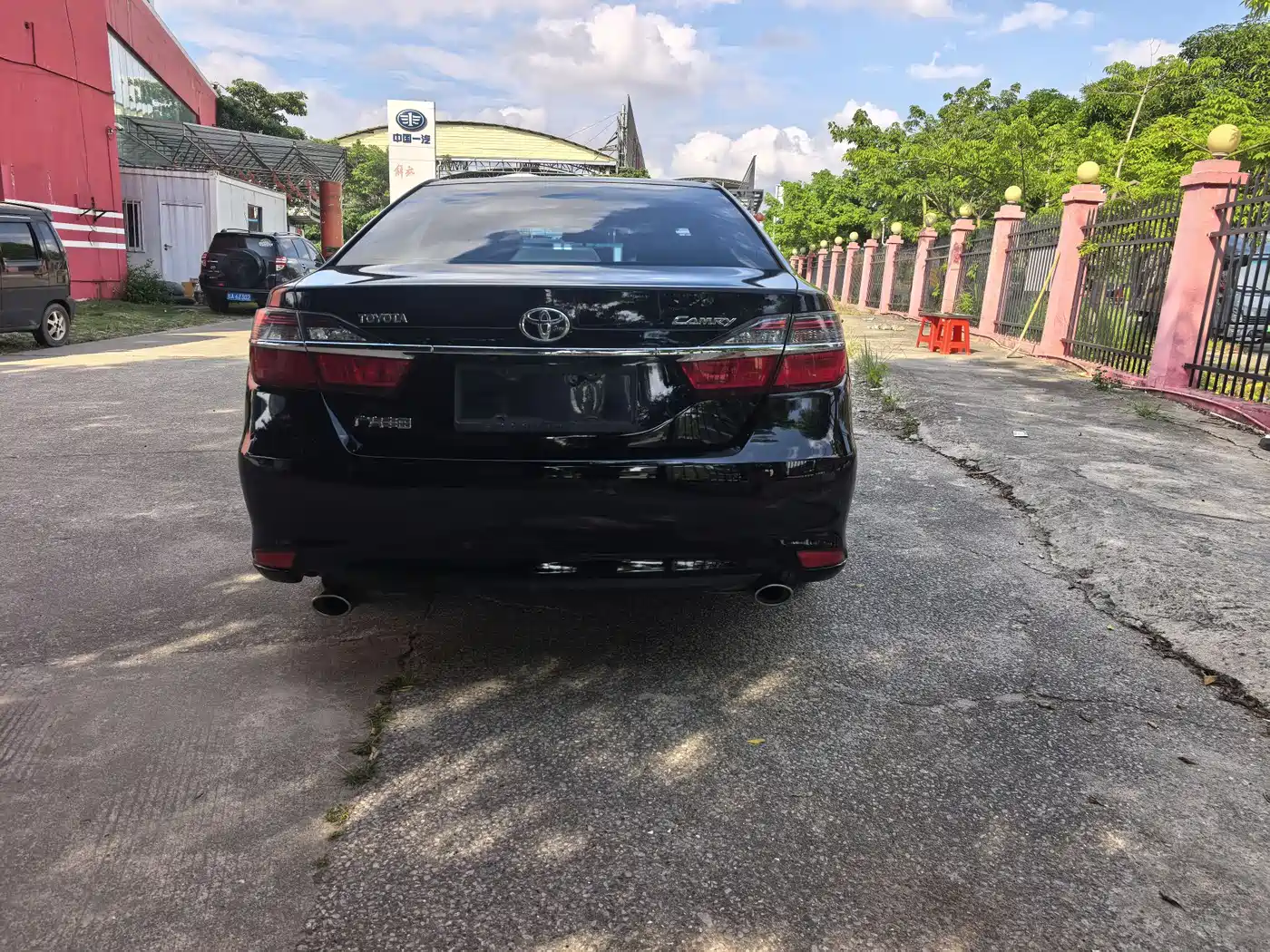 Toyota Camry 2015 2.0G Leading Edition фото 6