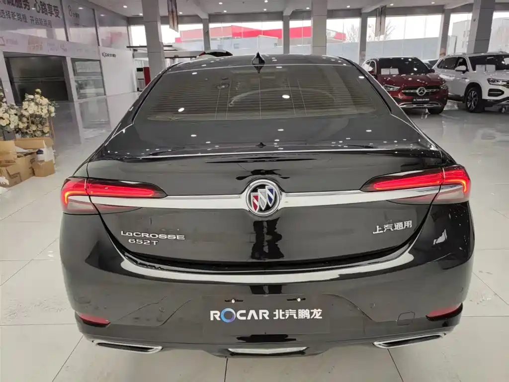 BUICK LACROSSE