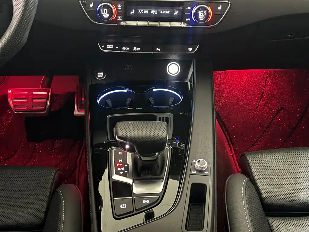 Audi A4L 2024 40 TFSI Luxury Dynamic фото 18