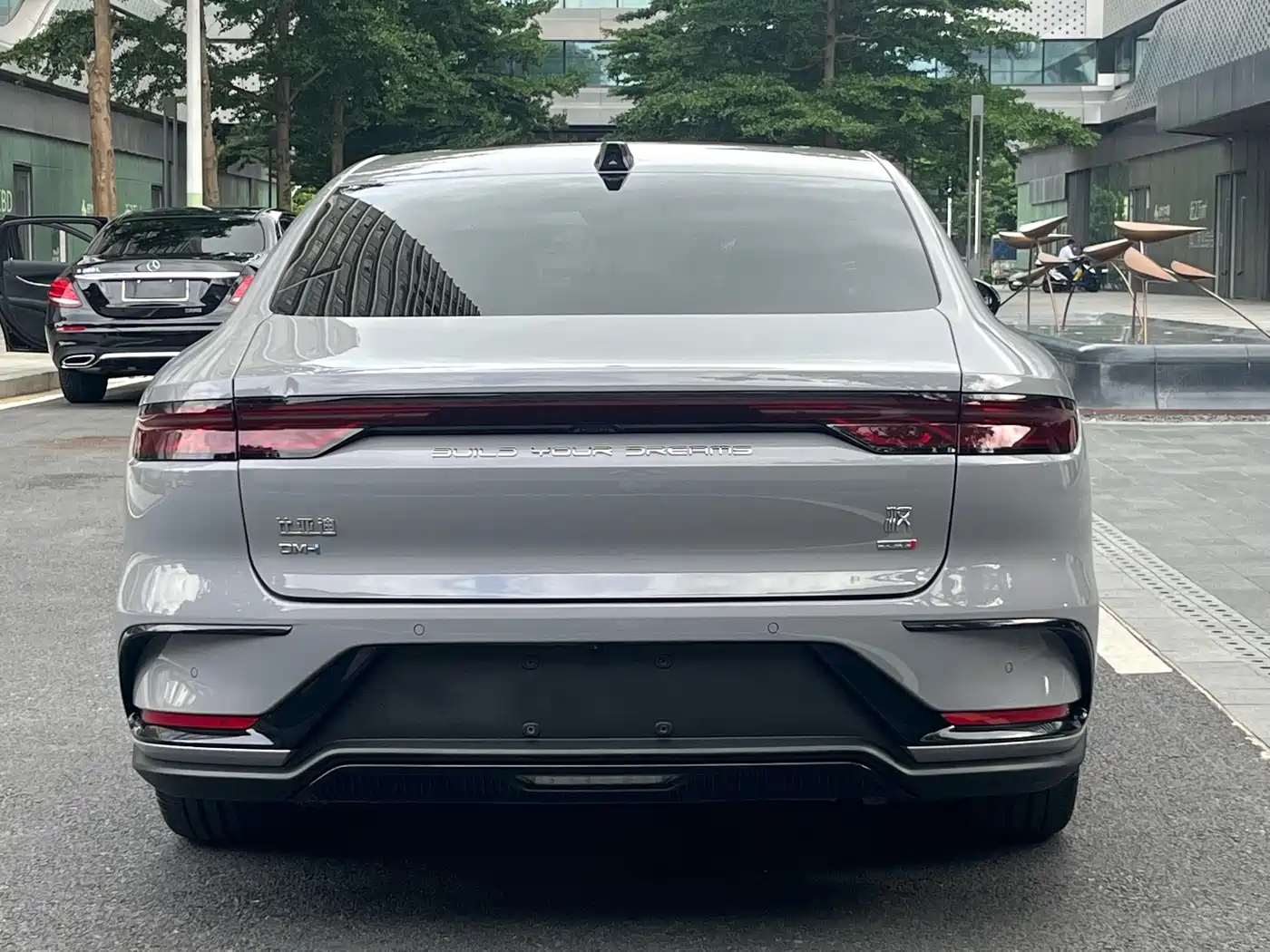 BYD Han 2025 2025 DM-i Smart Driving Edition 125KM Honor