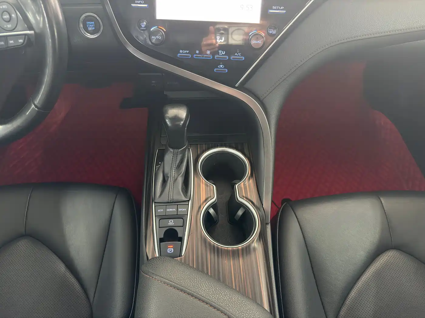 Toyota Camry 2018 2.5G Luxury Edition фото 15