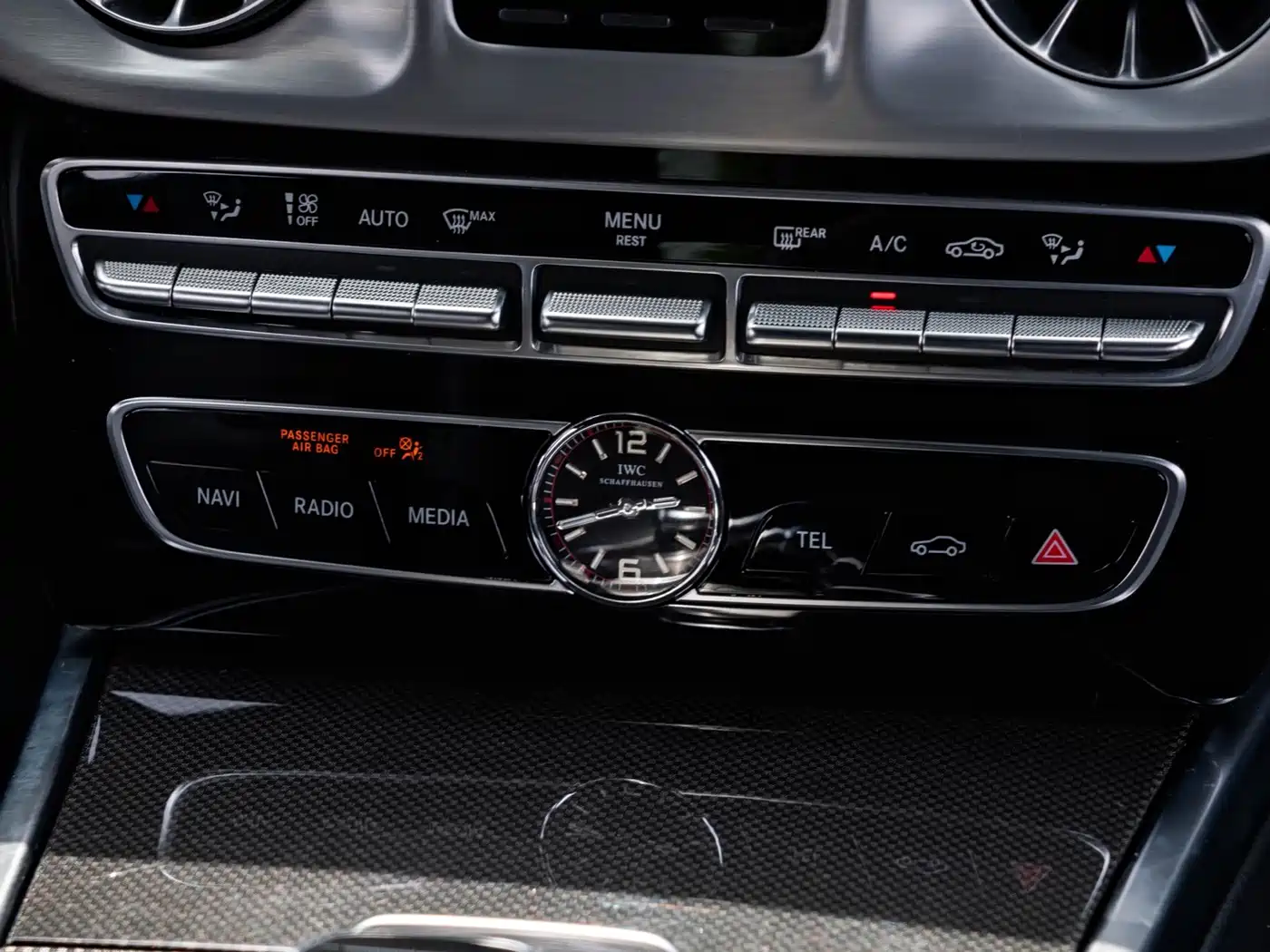 Mercedes-Benz G-Class 2024 G 500 фото 17