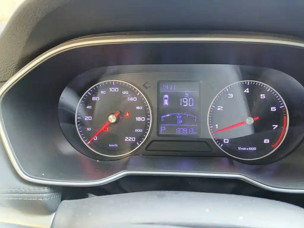 Фото 4 - Roewe RX3