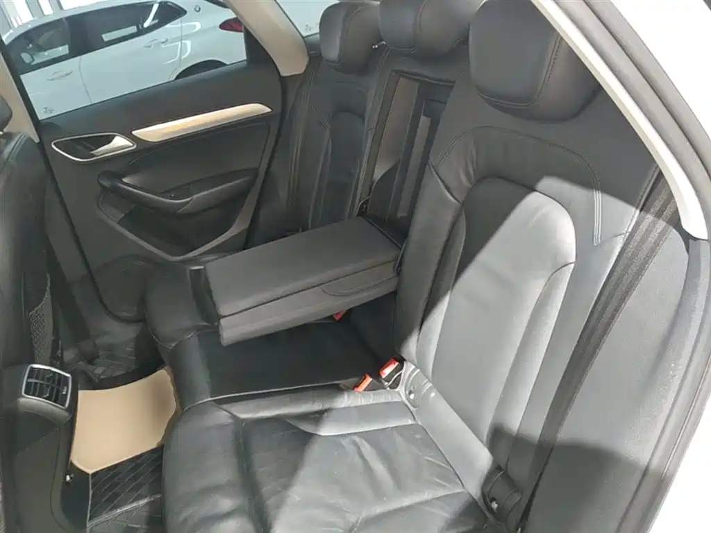 Audi Q3 2015 35 TFSI Comfort фото 17