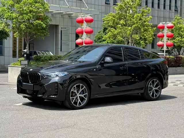 BMW BMW X6 2023 xDrive40i Premium M Sport Package