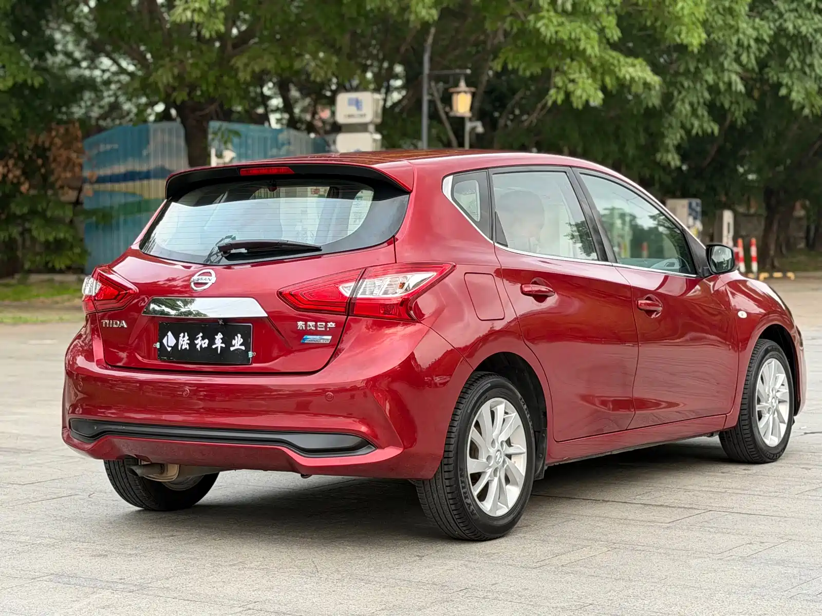 Photo 18 - Nissan Tiida
