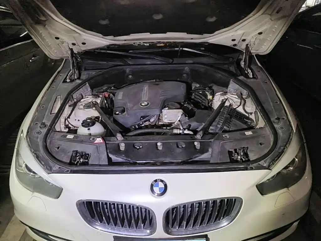صورة 3 - BMW 5 Series GT