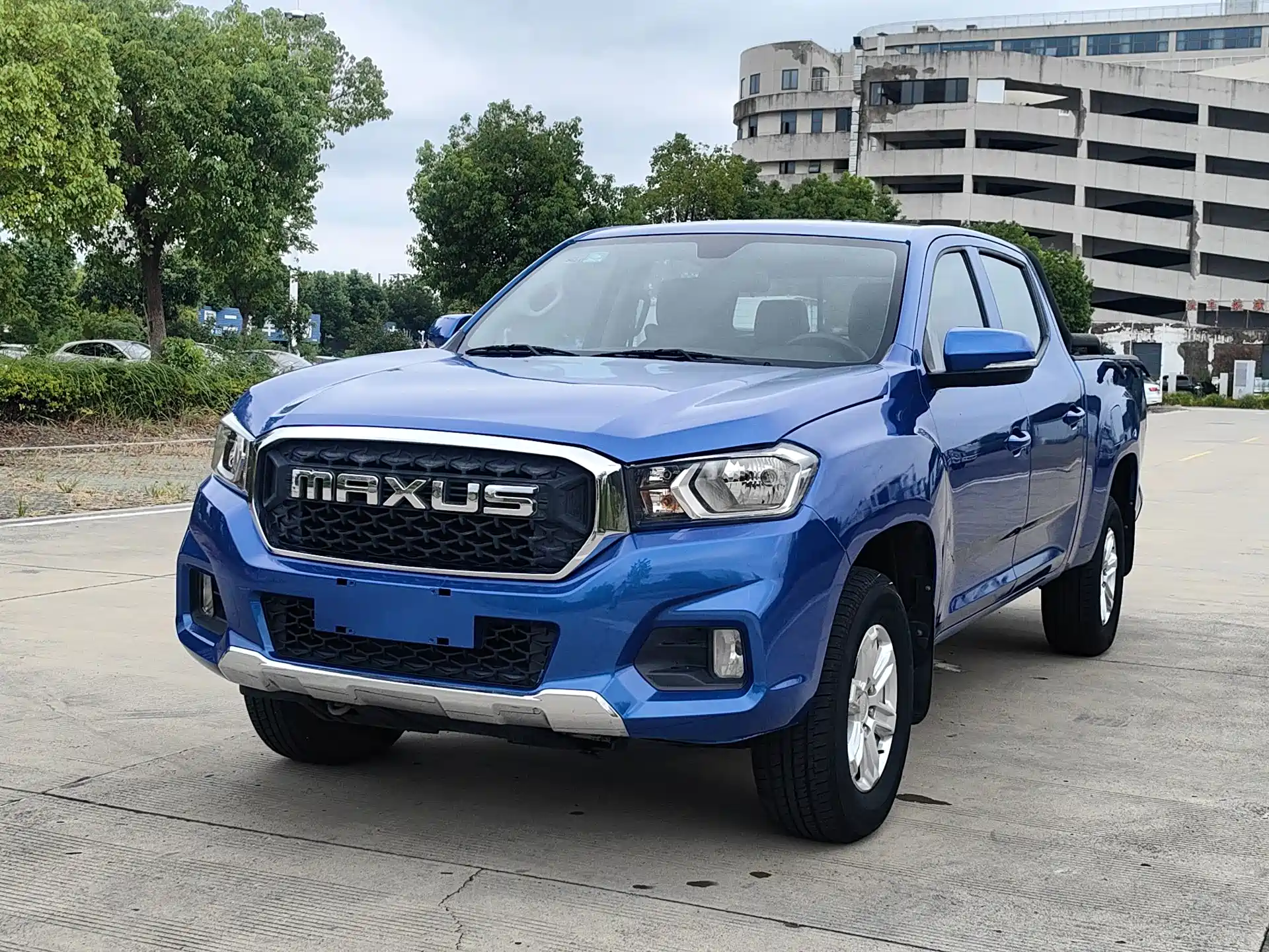 Фото 1 - Maxus Maxus T70