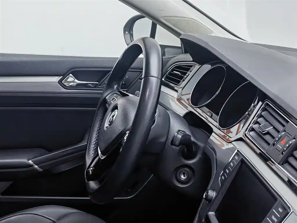 Volkswagen Lamando 2018 280TSI DSG Comfort Edition фото 22