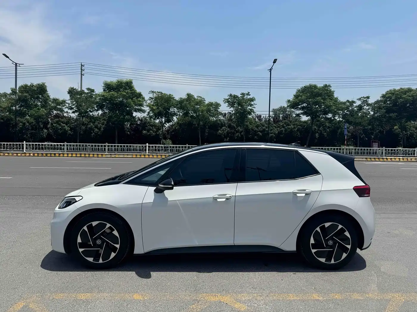 Volkswagen ID.3 2024 Outstanding Edition фото 2
