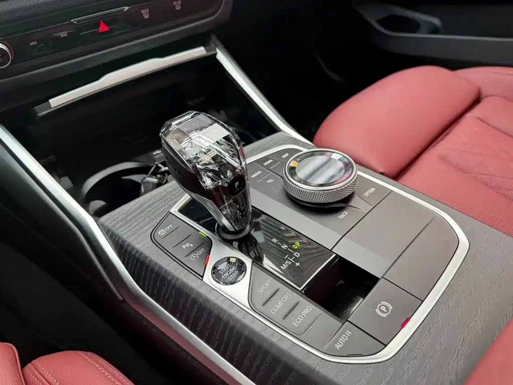 BMW 3 Series 2025 325Li M Sport Package фото 9