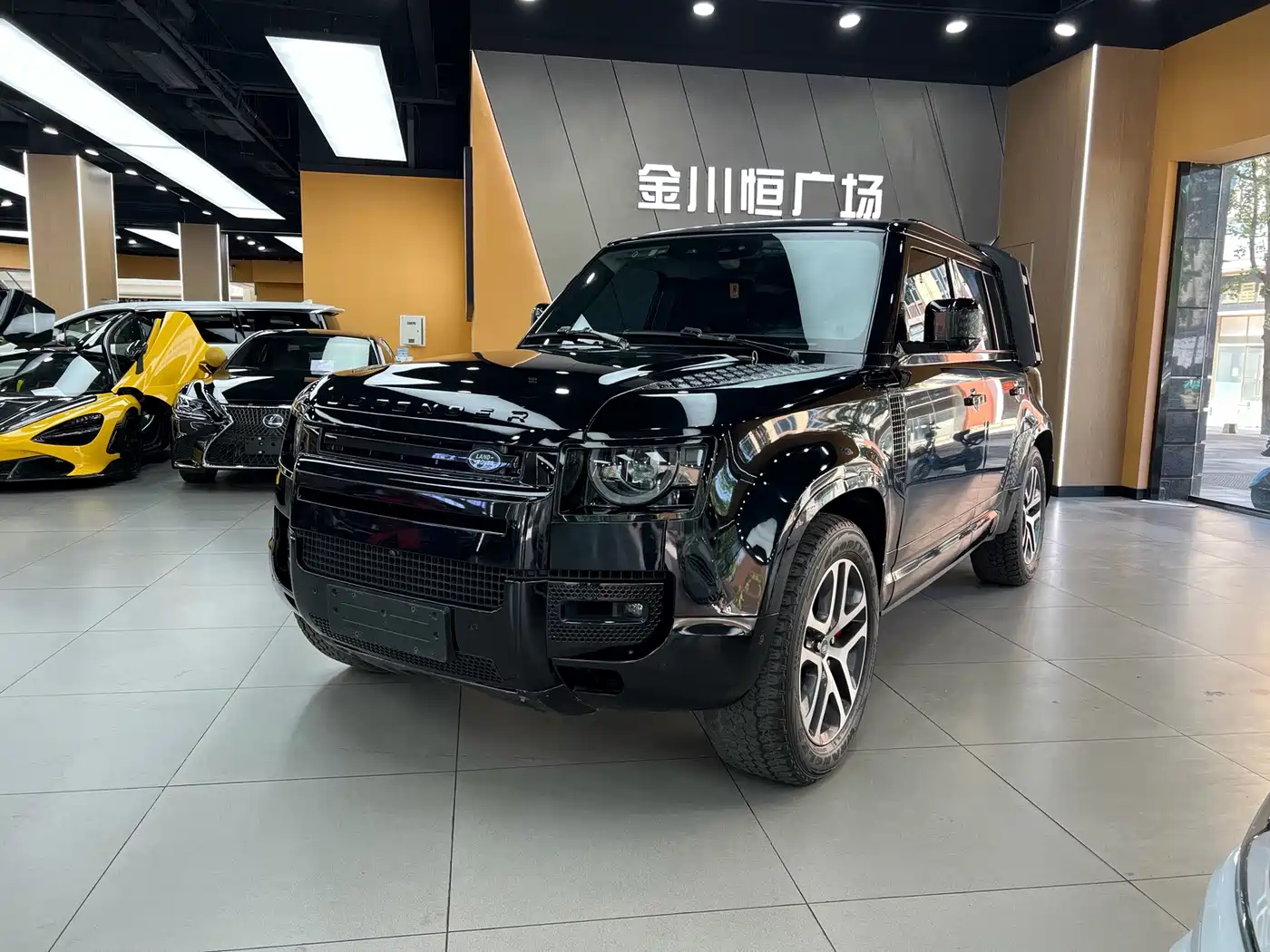 Land Rover Defender