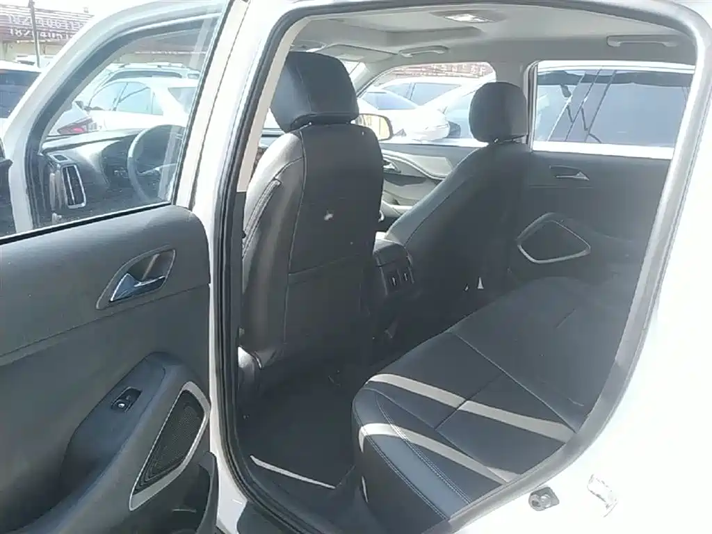 Hyundai Beijing Hyundai ix35 2019 2.0L Automatic 2WD Zhiyong·Enjoy China V фото 17