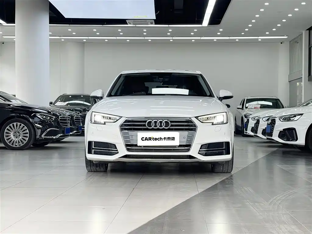 Audi A4L 2018 30th Anniversary 40 TFSI Fashion фото 2