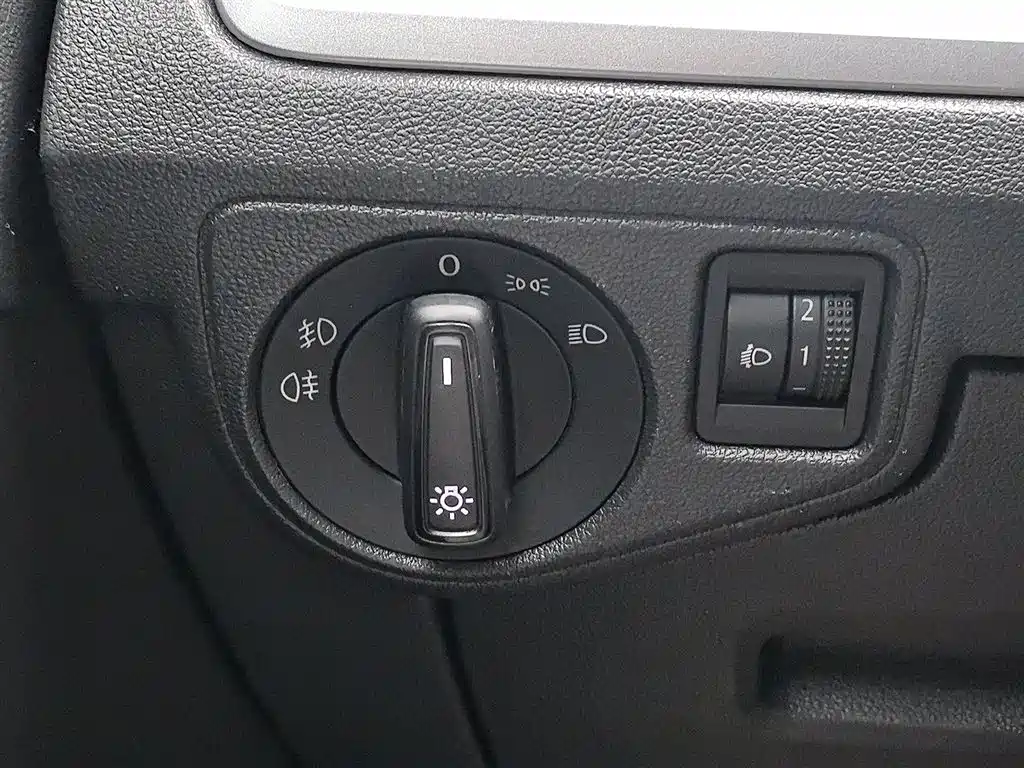 Volkswagen Lamando 2019 230TSI DSG Fashion Edition China VI фото 21