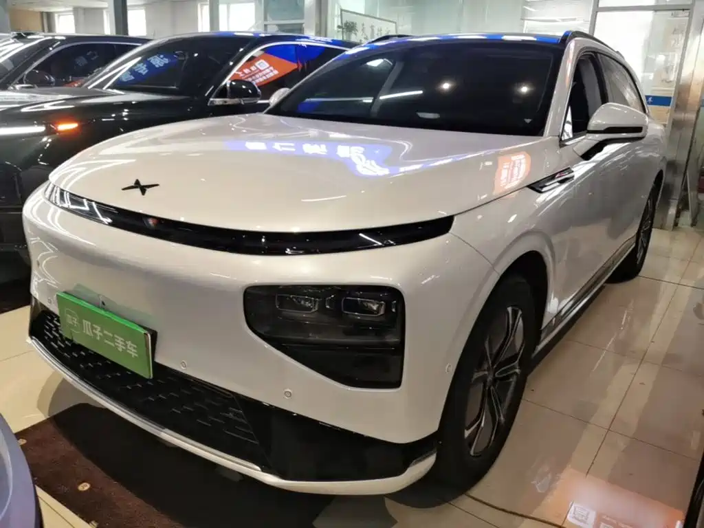 Photo 2 - XPeng G9
