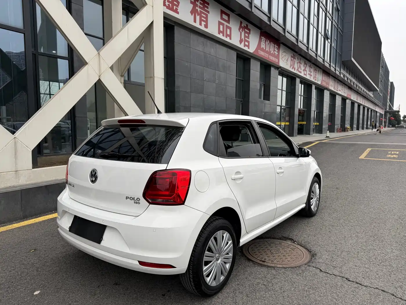 Volkswagen Polo 2016 1.6L Automatic Comfort фото 17