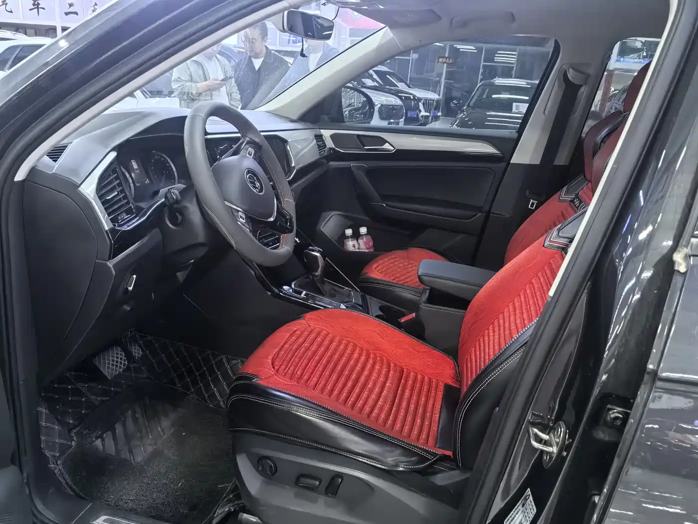 Volkswagen Tayron 2022 330TSI 2WD Luxury Smart Connect Edition фото 7