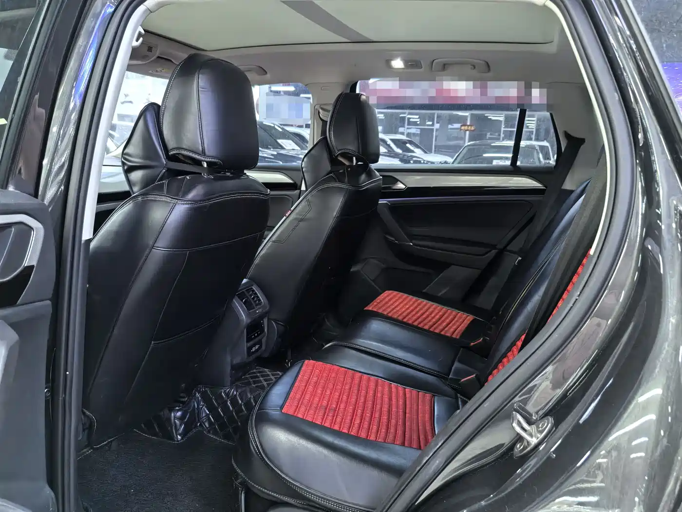Volkswagen Tayron 2022 330TSI 2WD Luxury Smart Connect Edition фото 9