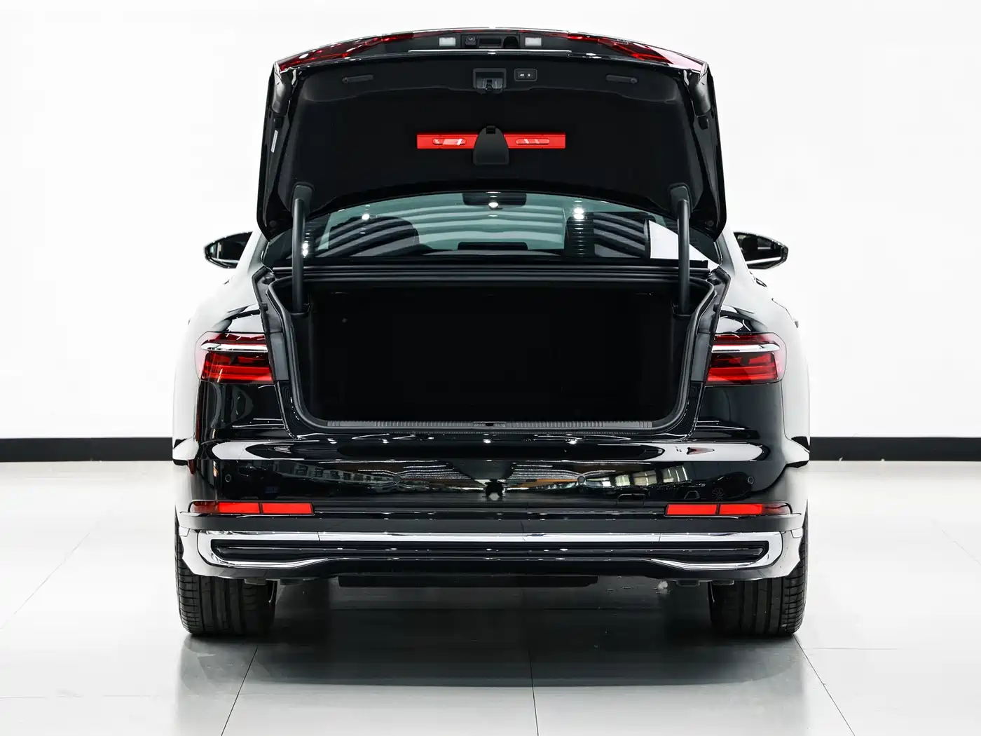 Audi A8 2025 A8L 50 TFSI quattro Exclusive Selection фото 13