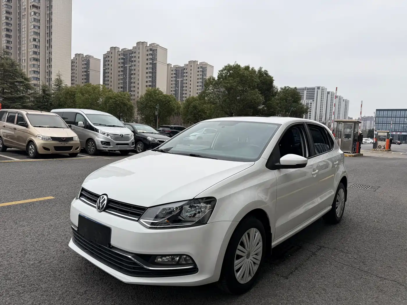 Volkswagen Polo 2016 1.6L Automatic Comfort