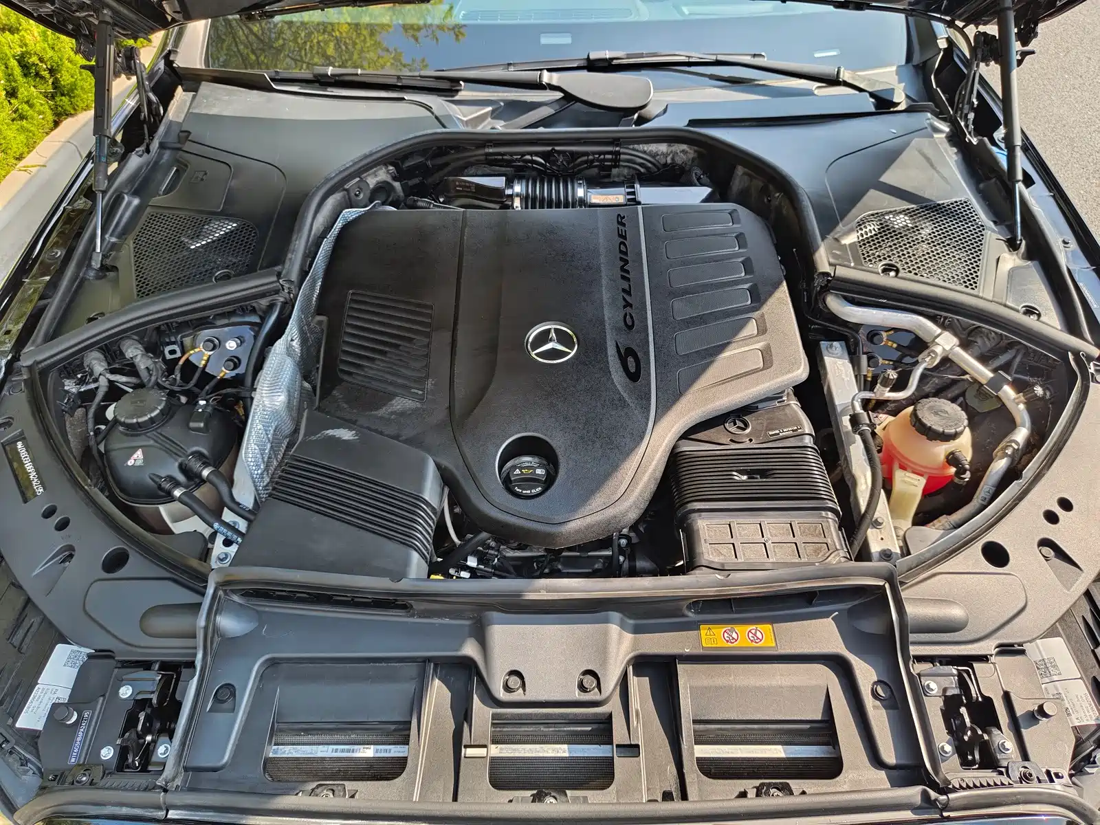 Photo 42 - Mercedes-Benz S-Class