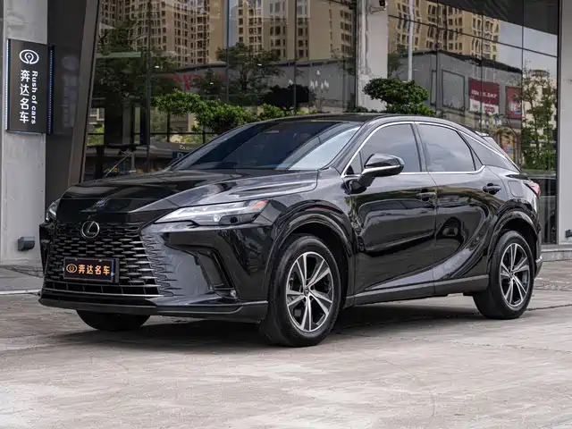 Lexus RX 2025