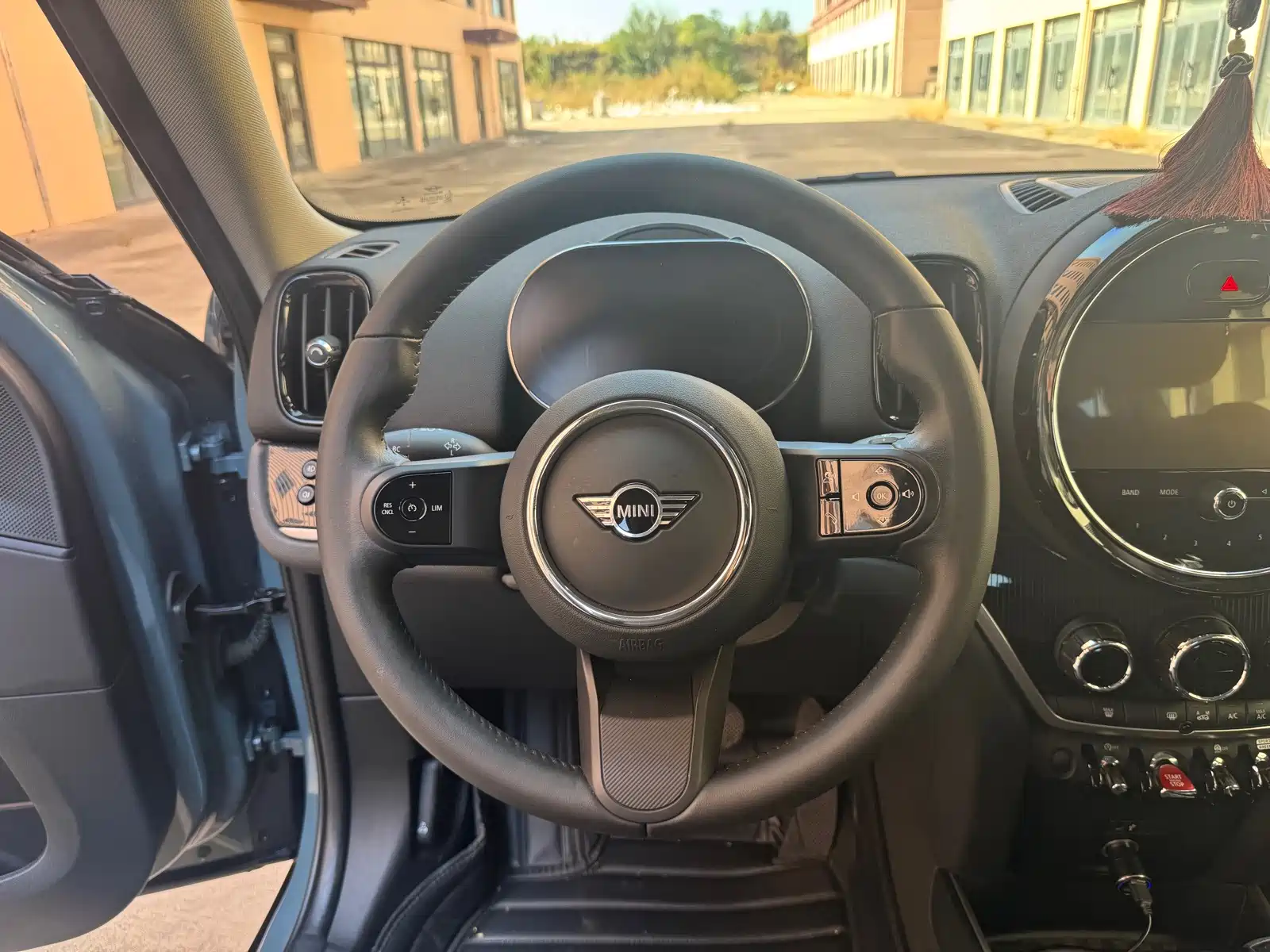 صورة 9 - MINI COUNTRYMAN