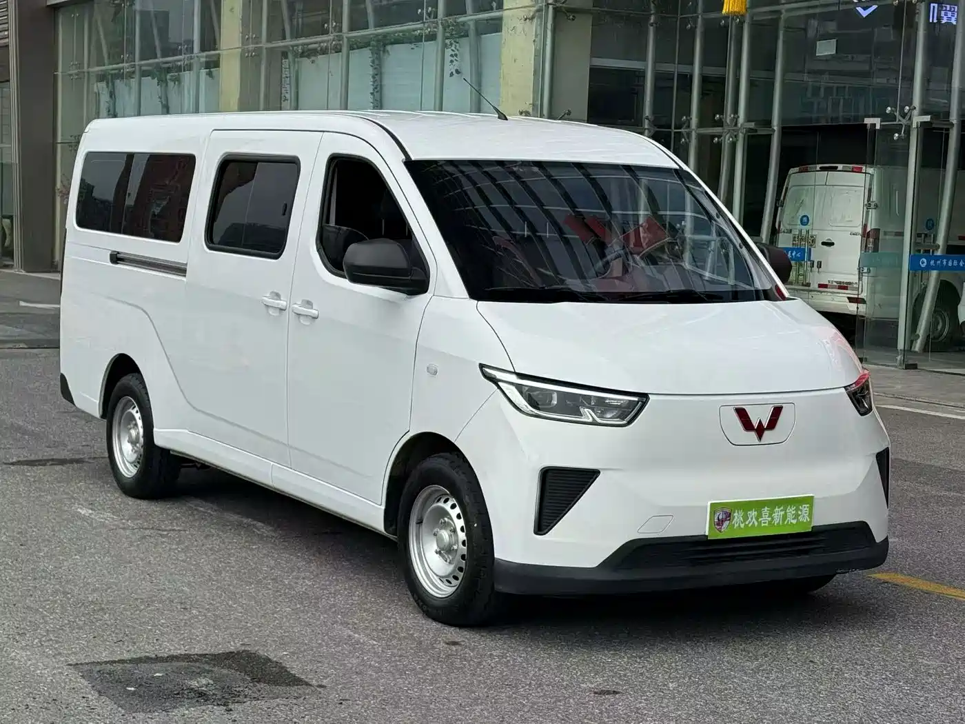 Wuling Motors Wuling Yangguang 2025 2025 400km Bus Comfort Edition