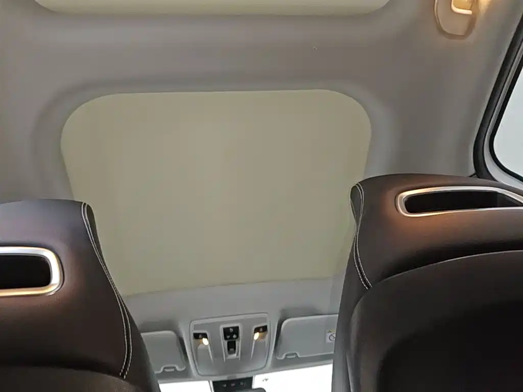 Mercedes-Benz GLA 2017 GLA 200 Dynamic фото 25