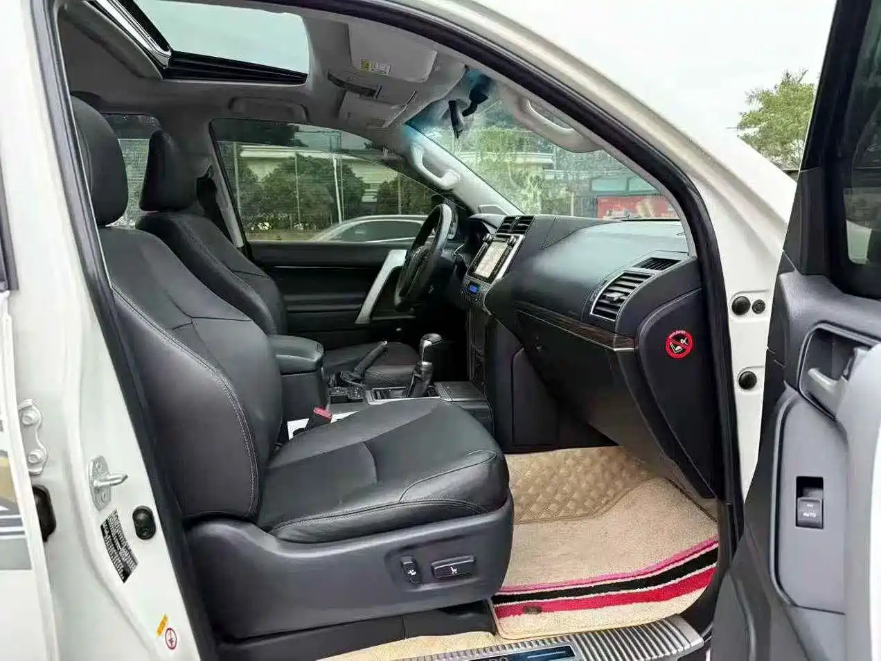 Toyota Prado 2018 3.5L Automatic TX-L Rear-mounted Spare Tire фото 7
