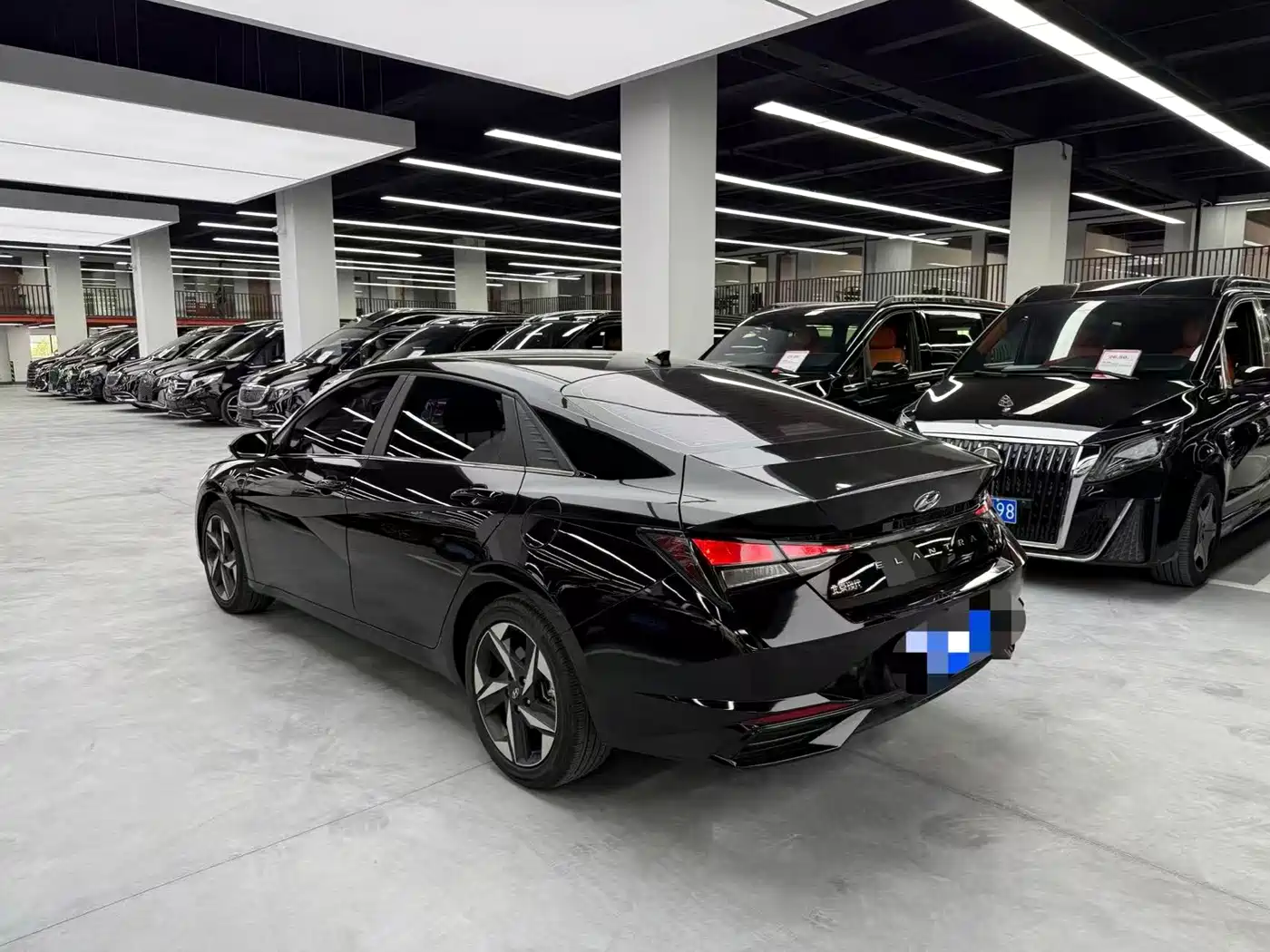Hyundai Elantra 2023 1.5L CVT GLX Elite Edition фото 17