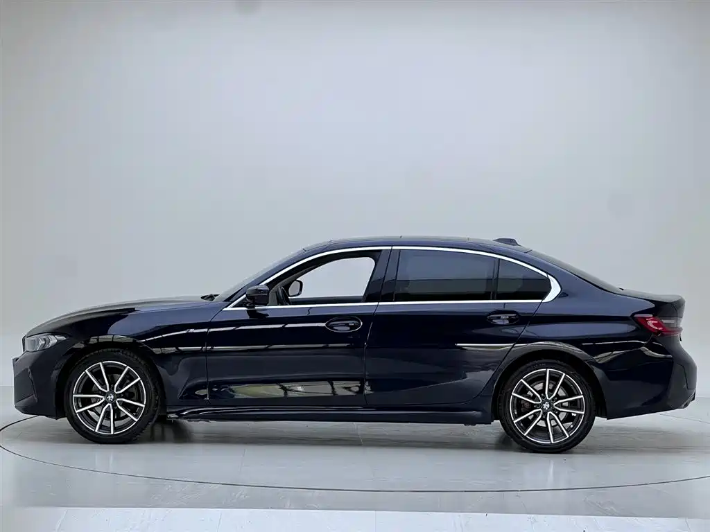 BMW 3 Series 2023 320Li M Sport Package фото 4