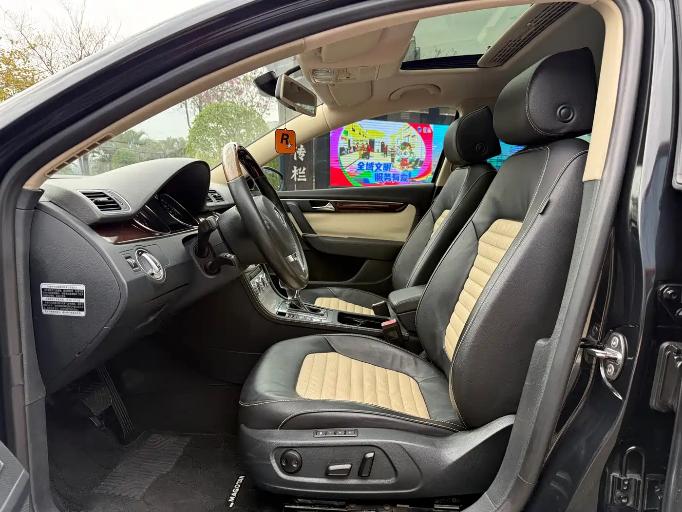 Volkswagen Magotan 2012 3.0FSI Flagship фото 8
