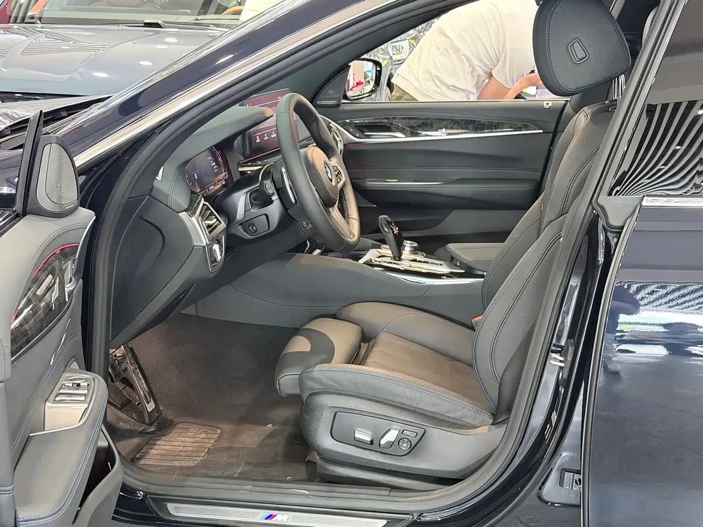 BMW 6 Series GT 2022 Model 630i M Sport Package фото 6