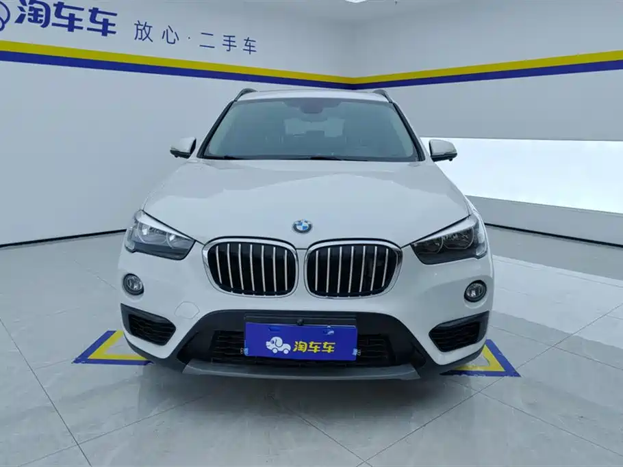 BMW X1 2019 sDrive18Li Fashion Model фото 2