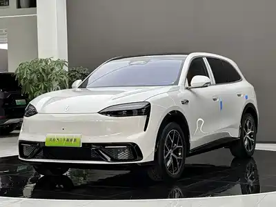 AITO M6