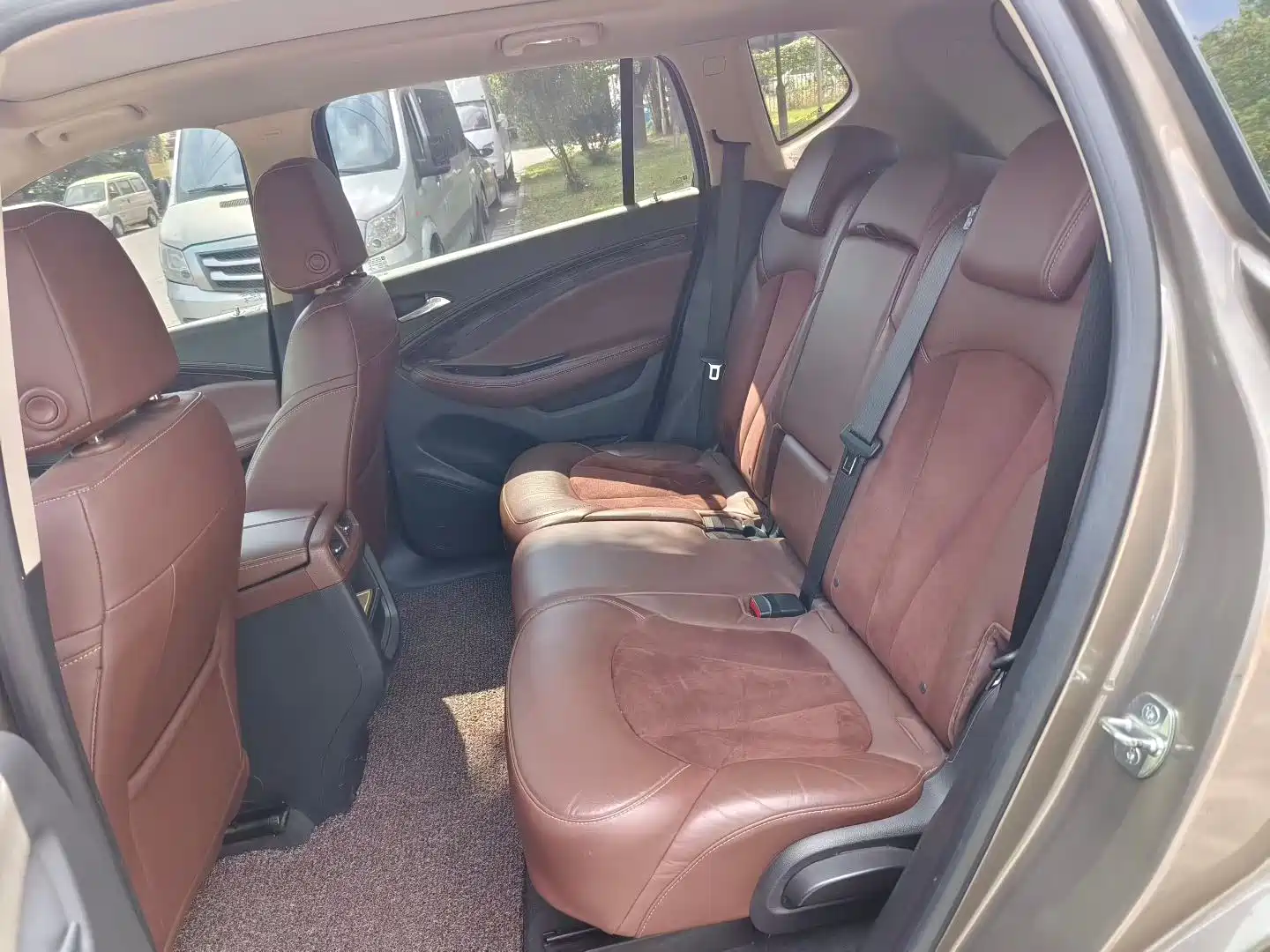 Photo 6 - Buick Envision Plus