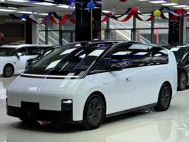 Li Auto MEGA 2024