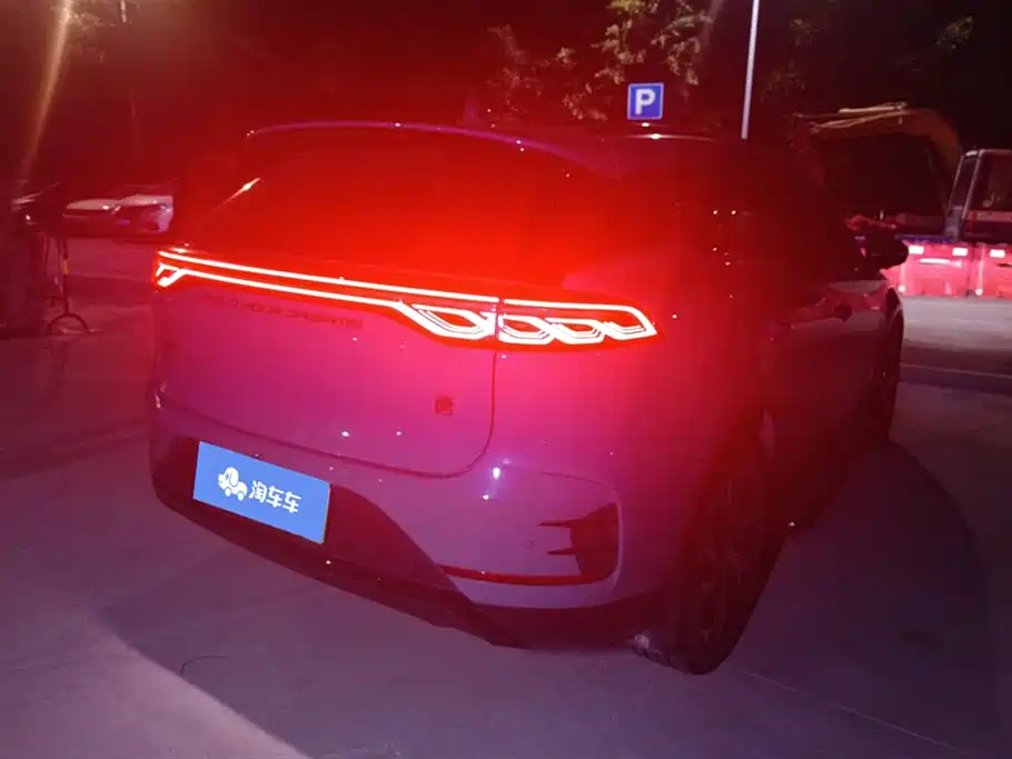 BYD Tang New Energy 2025 DM-i 115KM Flagship фото 3