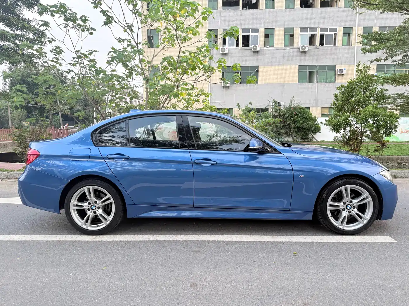 BMW 3 Series 2018 320i M Sport Package фото 10