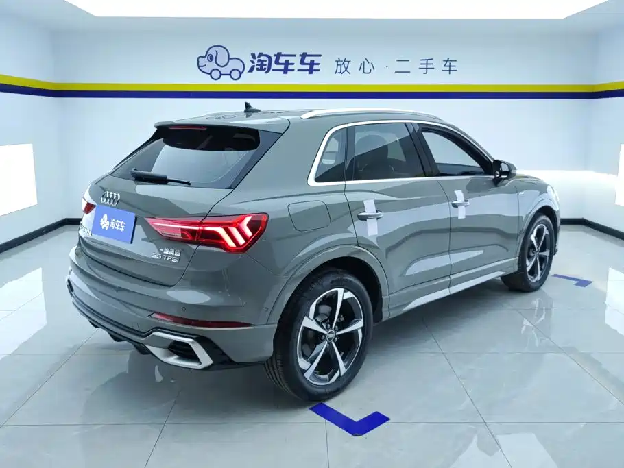 Audi Q3 2025 2024 35 TFSI Fashion Sport