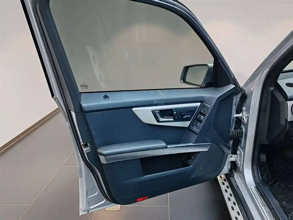Mercedes-Benz GLK-Class 2015 GLK 300 4MATIC Fashion Ultimate Edition фото 8