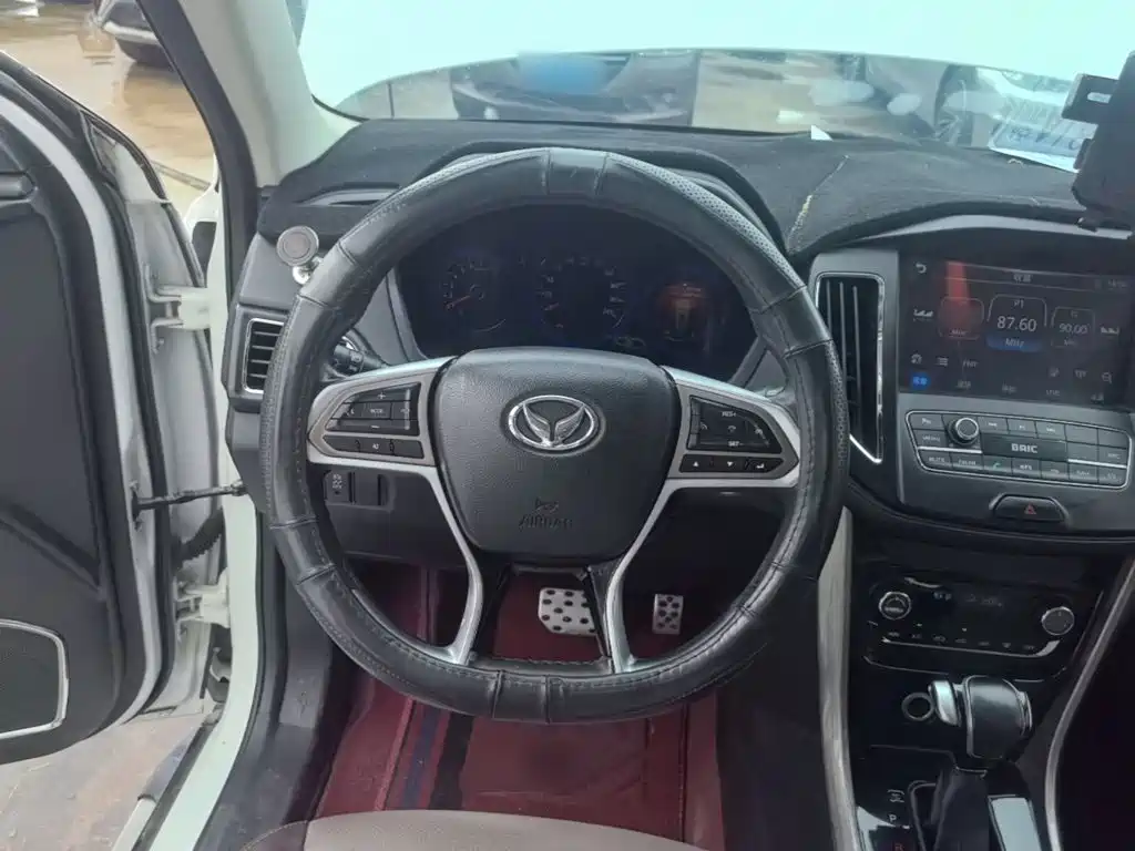 BAIC Huansu S5 2017 2017 1.3T CVT Premium