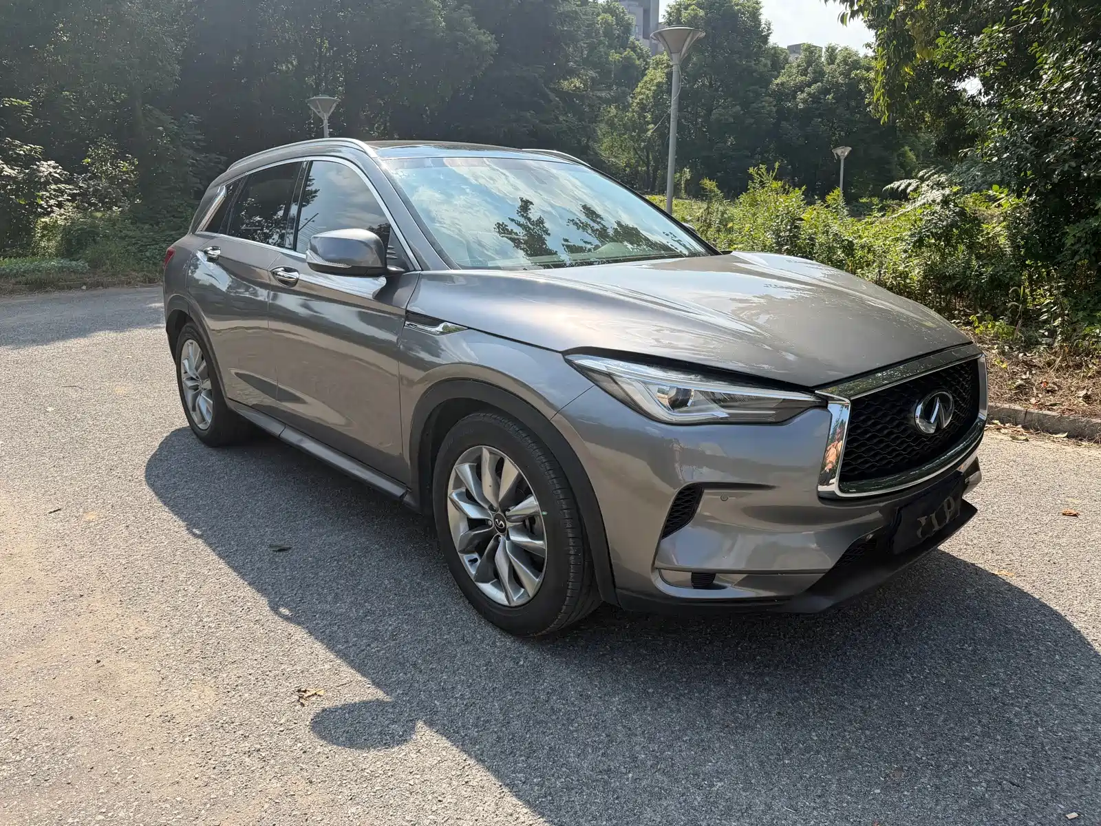 Photo 4 - Infiniti QX50