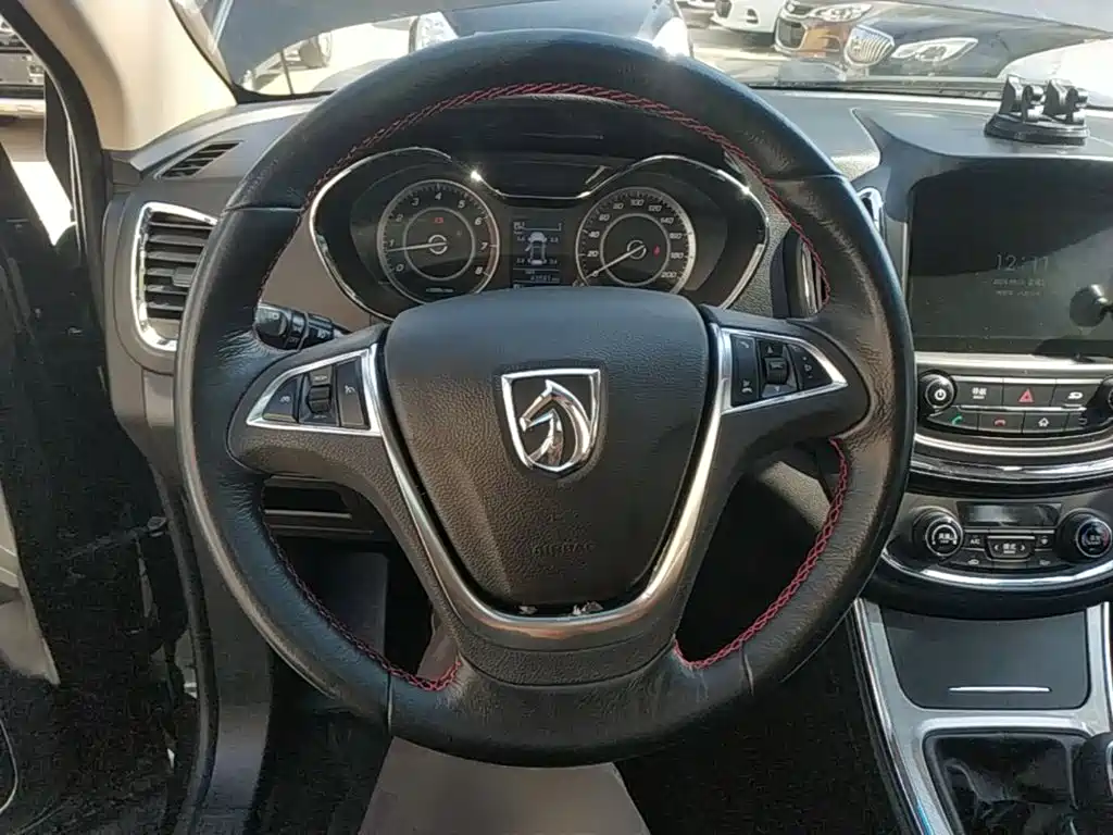 Baojun 560 2016 2015 1.8L Manual Luxury