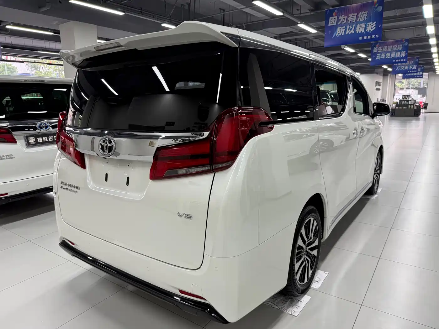Toyota Alphard 2018 Facelift 3.5L Premium Edition фото 8